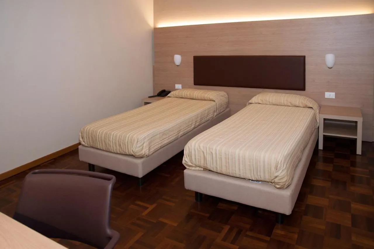 Hotel Buca Di Bacco Volta Mantovana