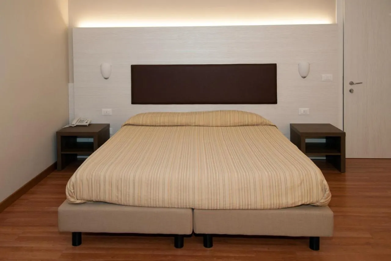 Hotel Buca Di Bacco Volta Mantovana Italy